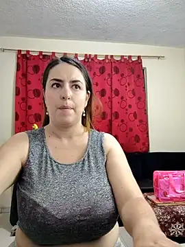 Snapshot of rosahills chatting on 03/06/25, 04:52 rosahills online show from 03/06/25, 04:52