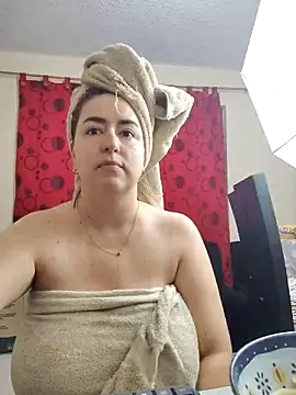 Snapshot of rosahills chatting on 09/28/25, 11:04 rosahills online show from 09/28/25, 11:04