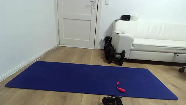 Snapshot of fit_ass_2021 chatting on 10/07/25, 08:17 fit ass 2021 online show from 10/07/25, 08:17