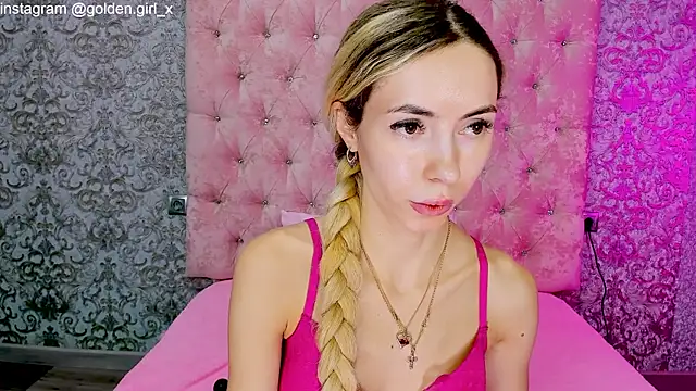 Snapshot of Akilla_Queen chatting on 09/30/25, 01:43 Akilla Queen online show from 09/30/25, 01:43