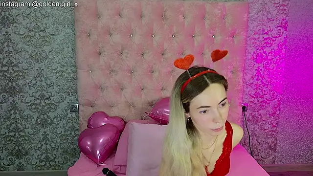 Akilla Queen online show from 02/13/26, 01:56