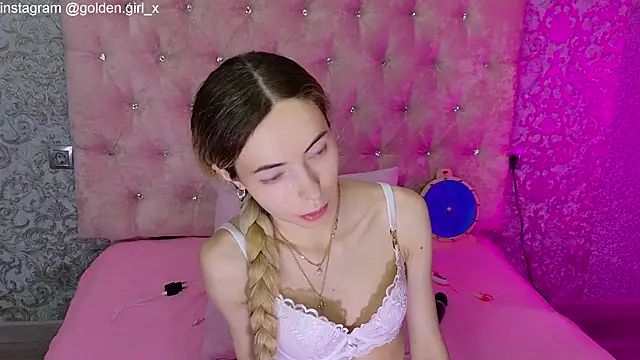 Akilla Queen online show from 03/23/26, 02:04