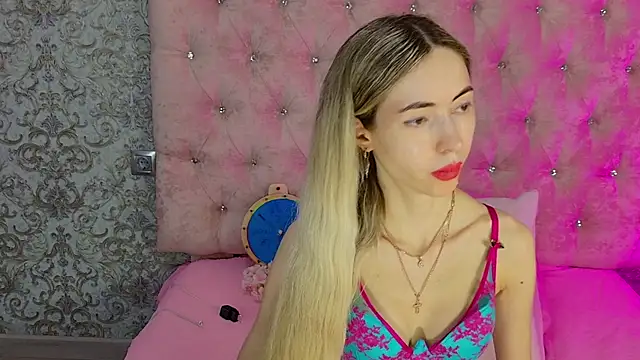 Snapshot of Akilla_Queen chatting on 07/13/26, 01:52 Akilla Queen online show from 07/13/26, 01:52