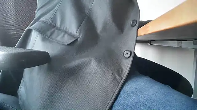 Snapshot of 69bezfleku chatting on 03/12/26, 11:49 69bezfleku online show from 03/12/26, 11:49