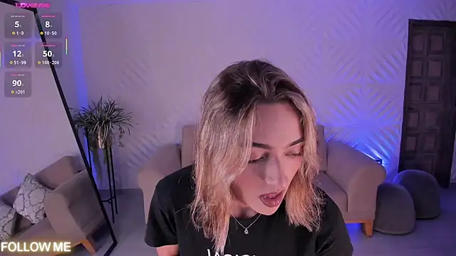 MelissaMoore  online show from 11/11/25, 02:44