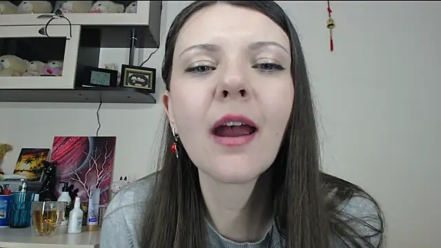 Snapshot of SugarTati chatting on 03/10/25, 06:45 SugarTati online show from 03/10/25, 06:45