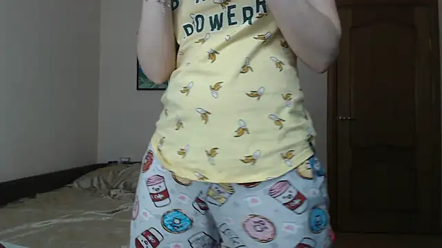 Snapshot of SugarTati chatting on 04/15/26, 04:47 SugarTati online show from 04/15/26, 04:47