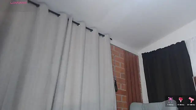 AGATHAA WHITE online show from 03/11/26, 10:10