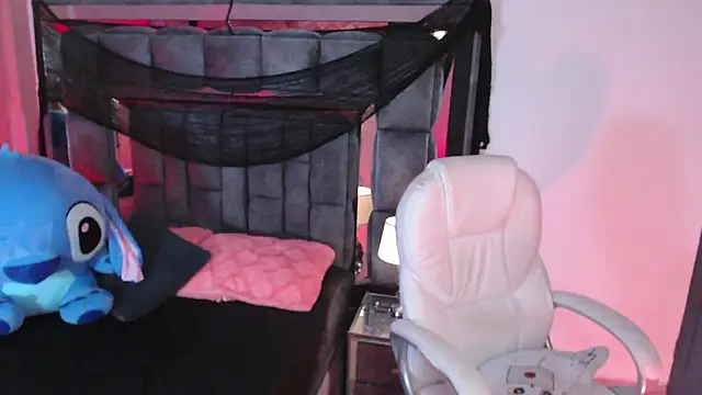 Christaly  online show from 10/23/25, 09:52