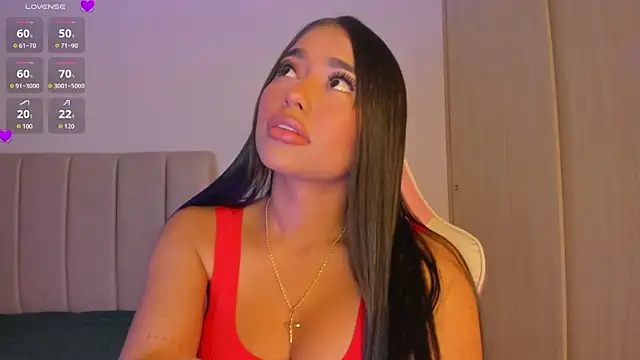 Snapshot of isa_bunny chatting on 04/23/26, 04:35 isa bunny online show from 04/23/26, 04:35