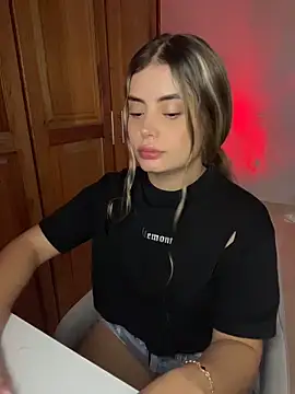 Miss valeriaa online show from 03/24/26, 10:15