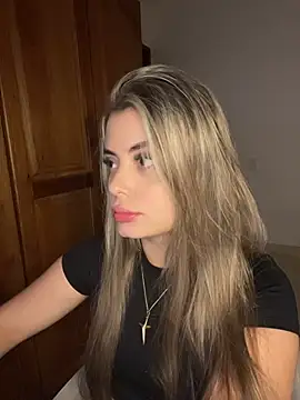 Miss valeriaa online show from 05/21/26, 02:46