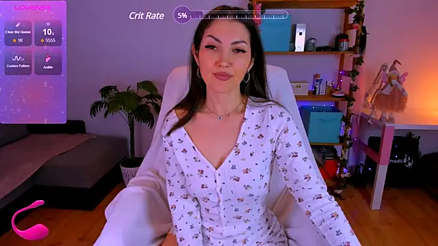 Snapshot of Teylor_Fly chatting on 12/30/24, 07:15 Teylor Fly online show from 12/30/24, 07:15