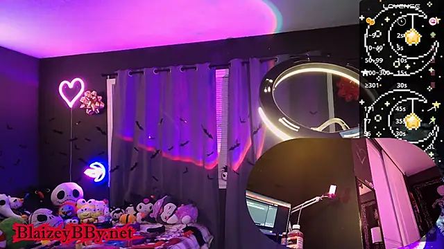 Snapshot of BlaizeyBBy chatting on 12/13/24, 09:24 BlaizeyBBy online show from 12/13/24, 09:24