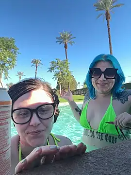 Snapshot of BlaizeyBBy chatting on 11/08/25, 10:30 BlaizeyBBy online show from 11/08/25, 10:30