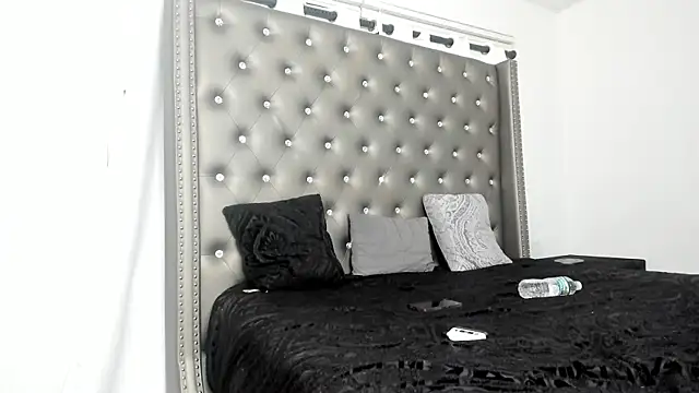 SashaMalone online show from 01/09/25, 03:15