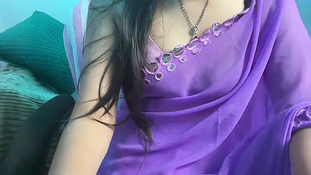 Snapshot of Queen_Angelena chatting on 12/20/25, 07:10 Queen Angelena online show from 12/20/25, 07:10