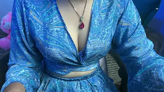 Snapshot of Queen_Angelena chatting on 05/02/26, 05:18 Queen Angelena online show from 05/02/26, 05:18