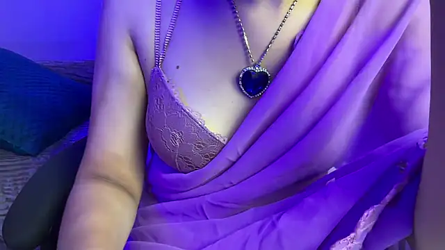 Snapshot of Queen_Angelena chatting on 06/23/26, 05:33 Queen Angelena online show from 06/23/26, 05:33