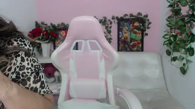 stepmother 105 online show from 09/27/25, 07:52