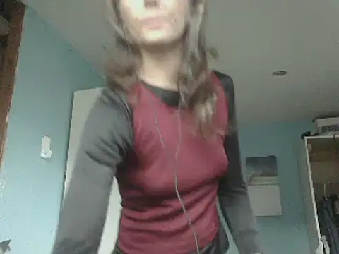 Snapshot of SexyRach75 chatting on 02/04/26, 04:02 SexyRach75 online show from 02/04/26, 04:02