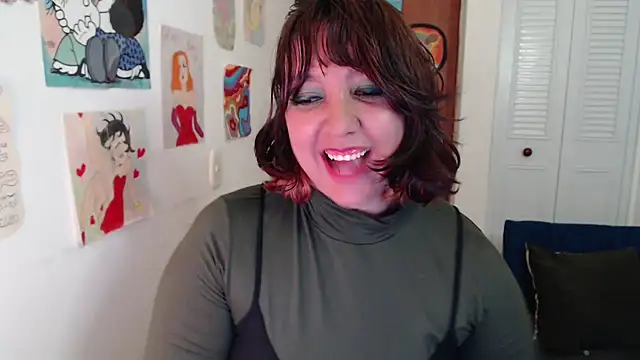 soynanabela28 online show from 12/20/25, 12:40