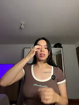 xlovelygirlx online show from 03/11/26, 12:38