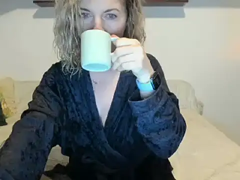 Snapshot of Jadore_able chatting on 01/12/25, 02:45 Jadore able online show from 01/12/25, 02:45