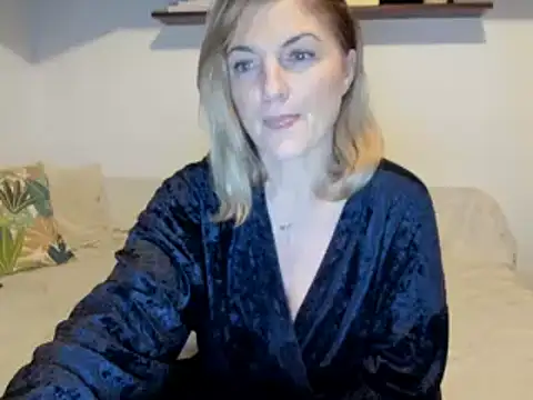 Snapshot of Jadore_able chatting on 03/04/25, 02:38 Jadore able online show from 03/04/25, 02:38