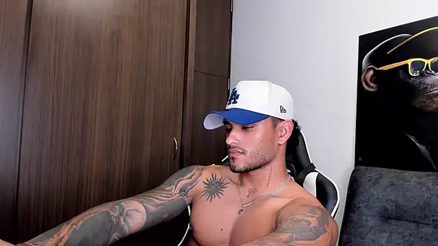 Alessandro Vanni online show from 03/12/25, 03:02