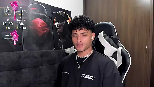 Alessandro Vanni online show from 10/21/25, 02:12