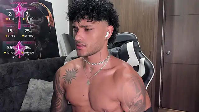 Alessandro Vanni online show from 11/12/25, 02:23