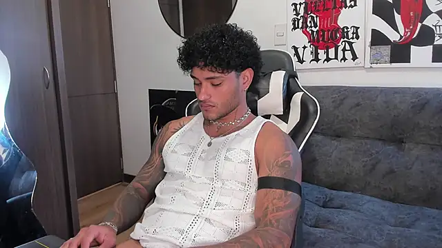 Alessandro Vanni online show from 02/15/26, 06:59