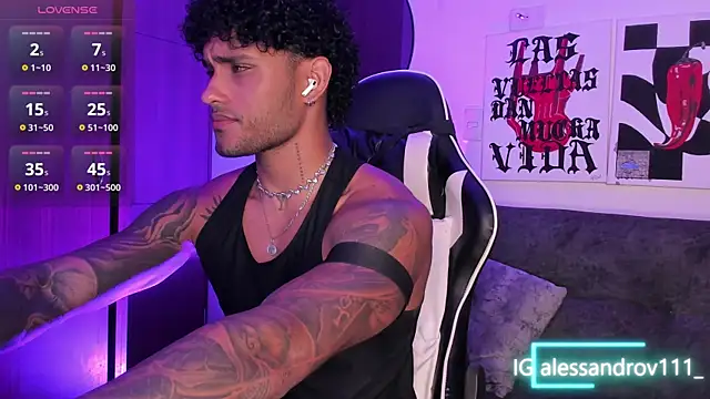 Snapshot of Alessandro_Vanni chatting on 04/09/26, 01:16 Alessandro Vanni online show from 04/09/26, 01:16