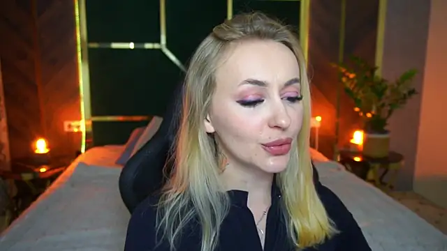 GraceCandy online show from 03/04/25, 11:11