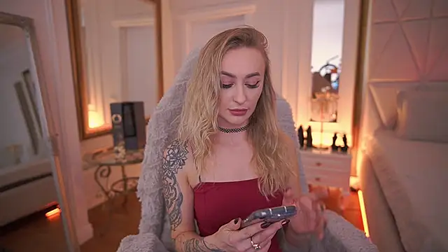 GraceCandy online show from 02/10/26, 10:36