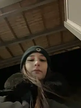 joanaelaa online show from 02/18/25, 08:47