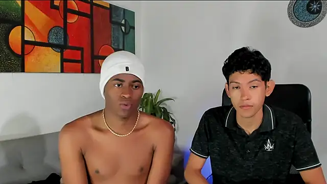 Snapshot of CrissBrownxxx chatting on 09/15/25, 12:32 CrissBrownxxx online show from 09/15/25, 12:32