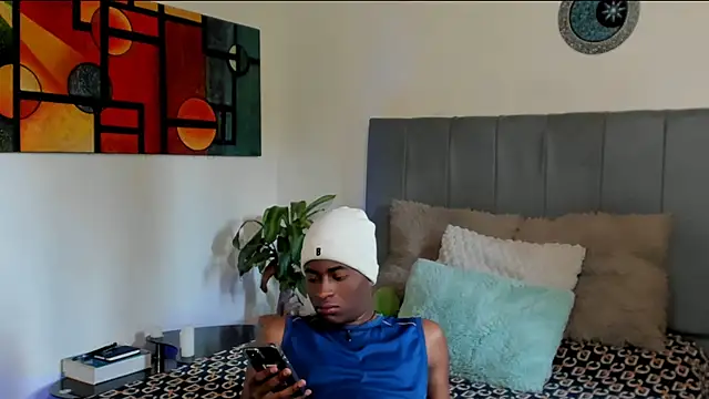 Snapshot of CrissBrownxxx chatting on 11/12/25, 05:35 CrissBrownxxx online show from 11/12/25, 05:35