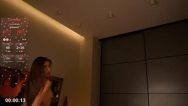 Snapshot of _Miss_Johansson_ chatting on 12/23/24, 09:18  Miss Johansson  online show from 12/23/24, 09:18