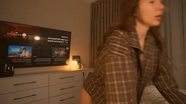 Snapshot of _Miss_Johansson_ chatting on 02/11/25, 03:29  Miss Johansson  online show from 02/11/25, 03:29