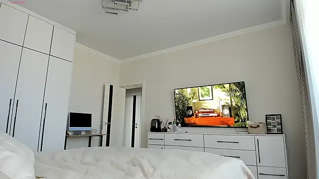 Snapshot of _Miss_Johansson_ chatting on 03/12/26, 12:00 Miss Johansson online show from 03/12/26, 12:00