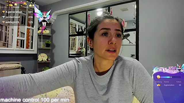 Snapshot of kagomme chatting on 12/18/24, 11:02 kagomme online show from 12/18/24, 11:02