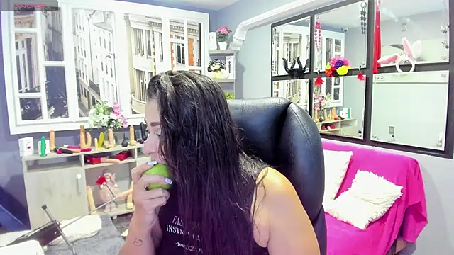 Snapshot of kagomme chatting on 01/11/25, 05:20 kagomme online show from 01/11/25, 05:20