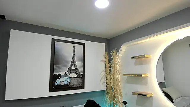 Snapshot of kagomme chatting on 10/10/25, 05:06 kagomme online show from 10/10/25, 05:06