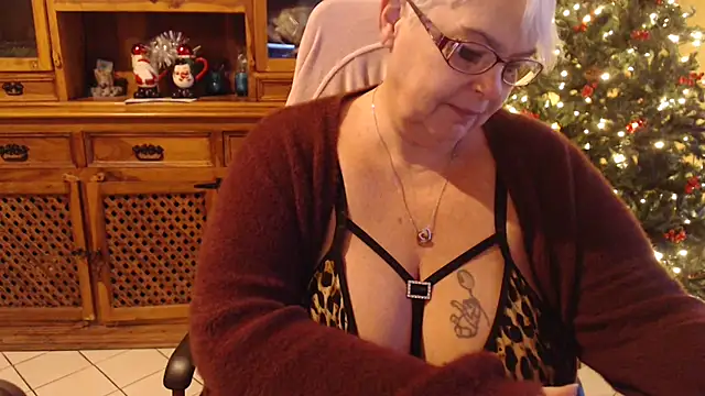 MISS LINDAH online show from 12/26/24, 06:19