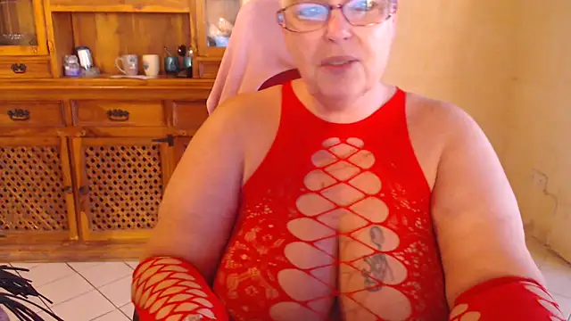 MISS LINDAH online show from 11/09/25, 06:33