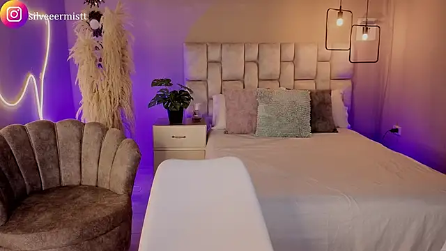 Snapshot of pamela_reyes_ chatting on 04/28/26, 03:06 pamela reyes online show from 04/28/26, 03:06