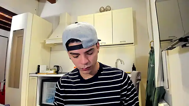 dylancrugerx online show from 12/09/24, 08:12