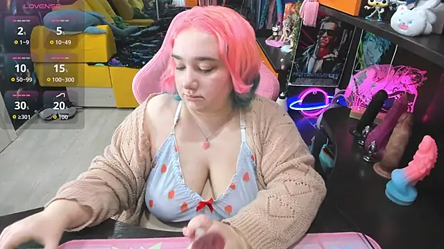 Softie Sofy online show from 12/05/25, 03:15